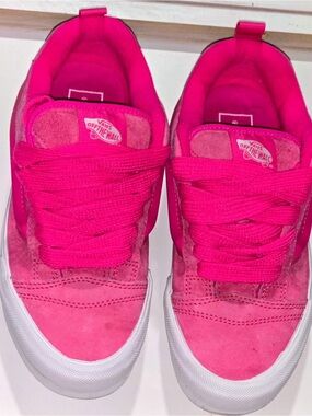 Vans Low-Top Bright Pink Suede Sneakers